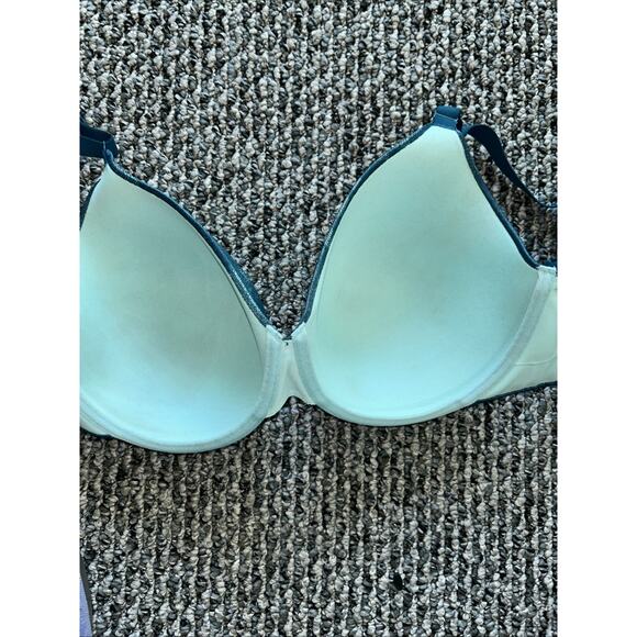 Cacique Invisible Lace Back smoother Lightly Lined Balconette Bra 40F Lingerie - Picture 3 of 6